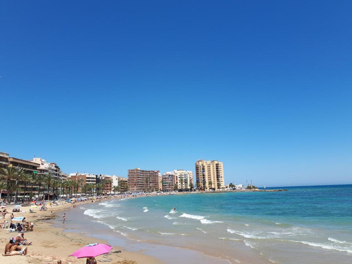 Modern Apartment On Playa Del Cura Торевьиа Экстерьер фото