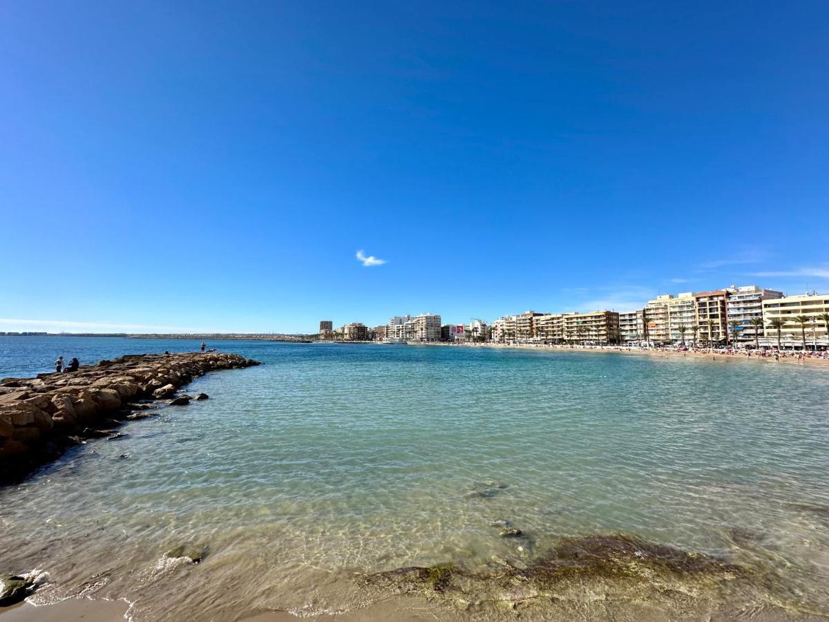 Modern Apartment On Playa Del Cura Торевьиа Экстерьер фото