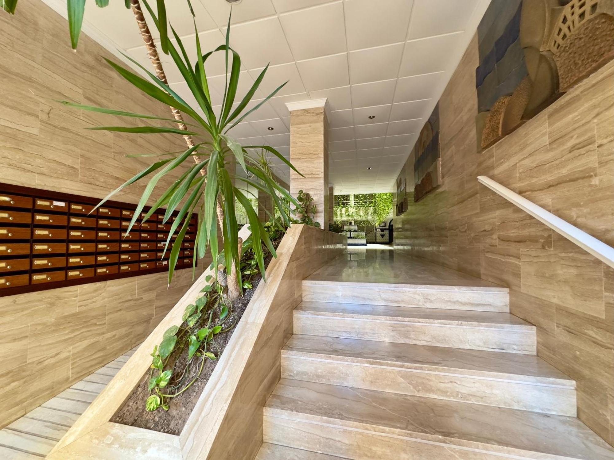 Modern Apartment On Playa Del Cura Торевьиа Экстерьер фото