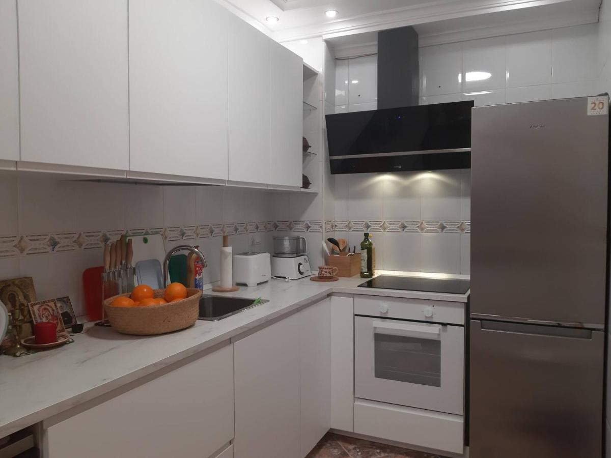 Modern Apartment On Playa Del Cura Торевьиа Экстерьер фото